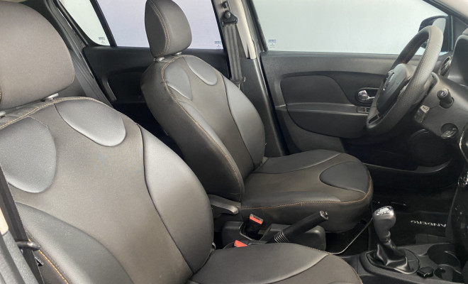 Renault SANDERO STEPWAY Easy R Flex 1.6 2018-9