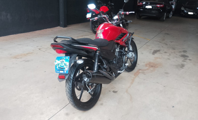 YAMAHA YS 150 FAZER ED/FLEX 2015 Gasolina-2