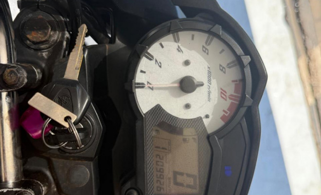 YAMAHA YS 150 FAZER ED/FLEX 2015 Gasolina-1