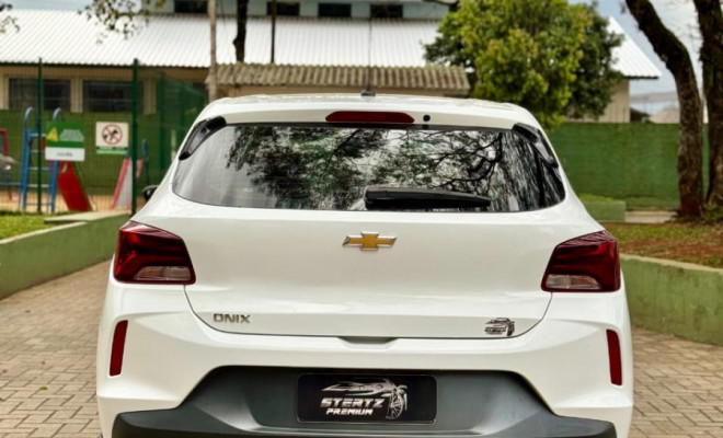 GM - Chevrolet ONIX HATCH 1.0 12V Flex 5p Mec. 2022 Flex-16