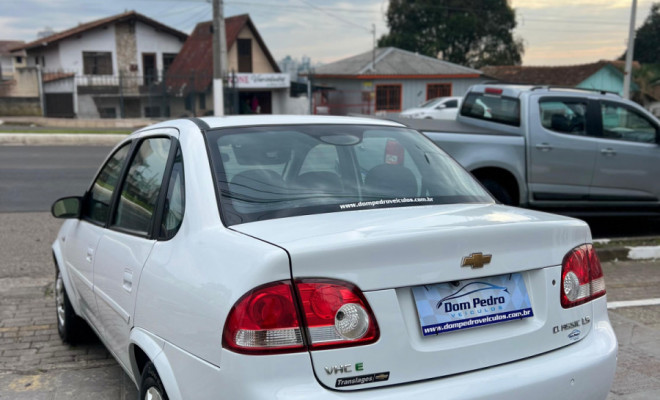 GM - Chevrolet Classic Life/LS 1.0 VHC FlexP. 4p 2013 Flex-3