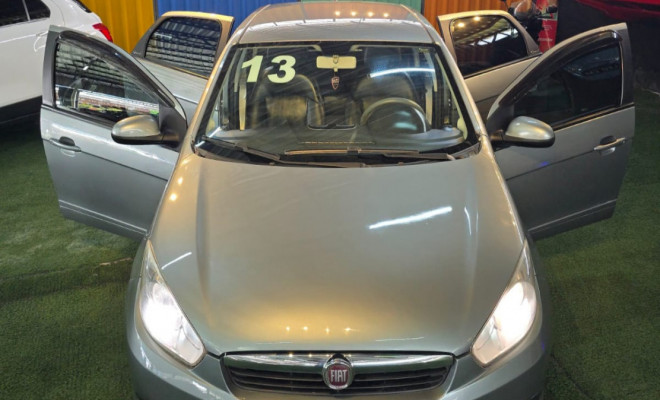 Fiat Grand Siena ATTRAC. 1.4 EVO F.Flex 8V 2013 Flex-8