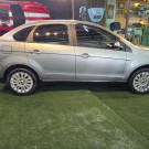 Fiat Grand Siena ATTRAC. 1.4 EVO F.Flex 8V 2013 Flex-7