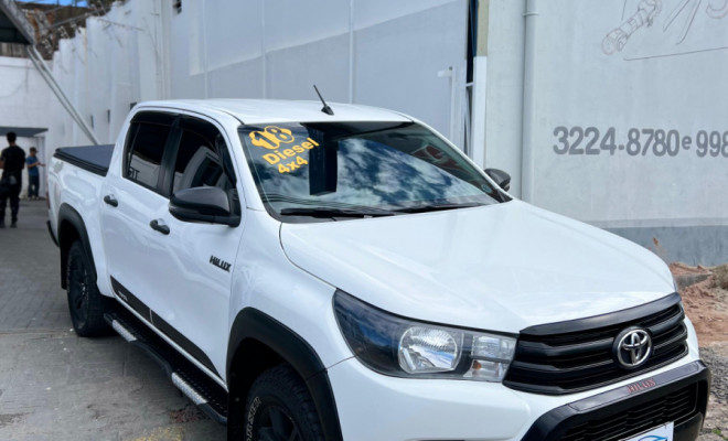 Toyota Hilux CD SR CHALL. 4x4 2.8 TDI Dies Aut. 2018 Diesel-0