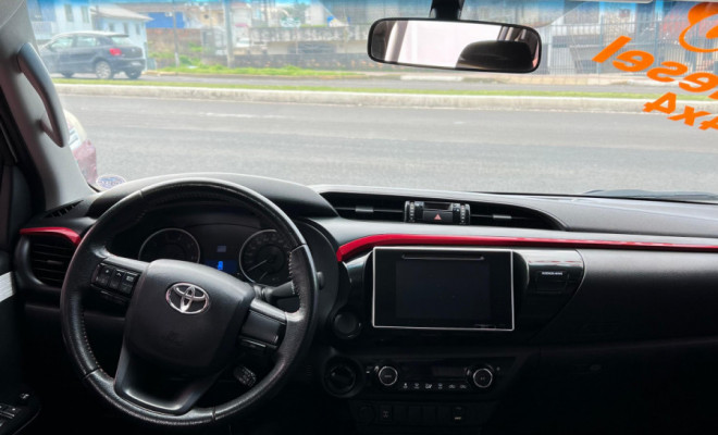 Toyota Hilux CD SR CHALL. 4x4 2.8 TDI Dies Aut. 2018 Diesel-9