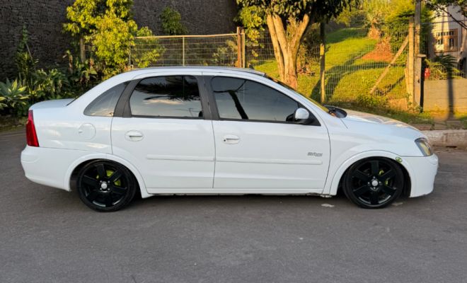 GM - Chevrolet Corsa Sed. Maxx 1.0/ 1.0 FlexPower 8V 4p 2005 Gasolina-12