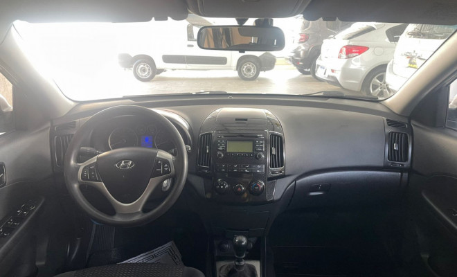Hyundai i30 2.0 16V 145cv 5p Mec. 2012 Gasolina-2