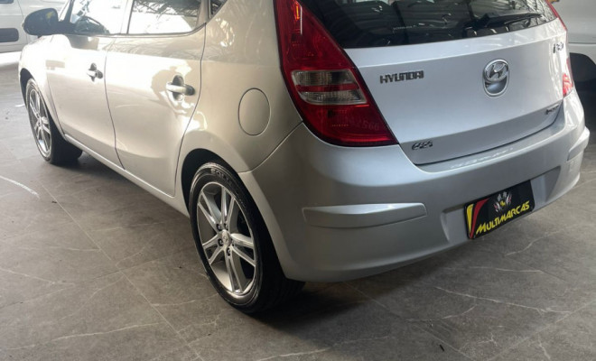Hyundai i30 2.0 16V 145cv 5p Mec. 2012 Gasolina-4
