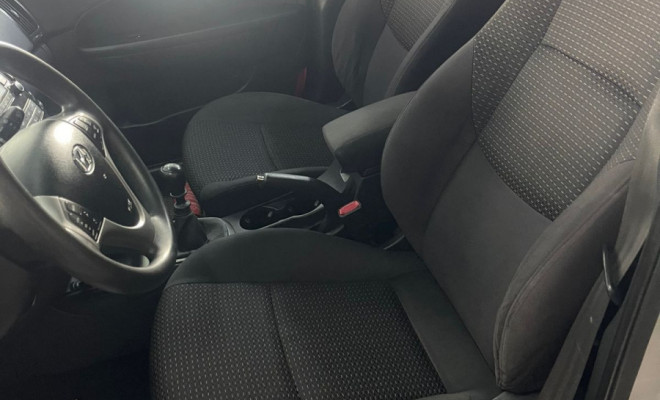 Hyundai i30 2.0 16V 145cv 5p Mec. 2012 Gasolina-6