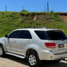 Hilux SW4 SRV 4x4 3.0 2007 Diesel – O SUV que une robustez, potência e conforto!