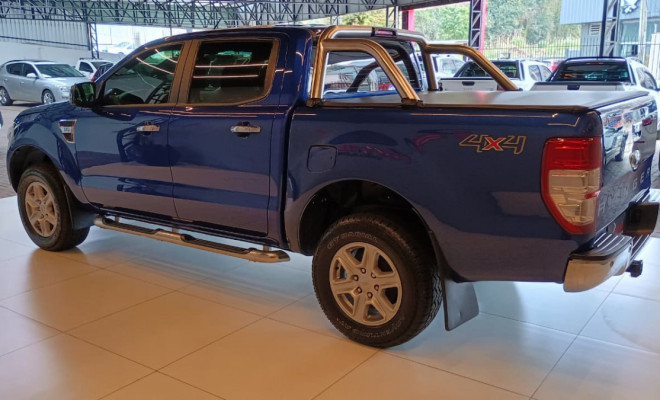 Ford Ranger XLT 3.2 20V 4x4 CD Diesel Aut. 2013 Diesel-4