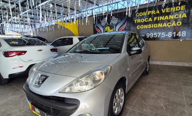 Peugeot 207 Sed. Passion XR Sport 1.4 Flex 8V 4p 2012 Flex