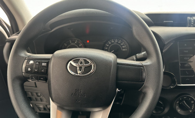 Toyota Hilux CD 4x4 2.8 Diesel Mec 2020-12