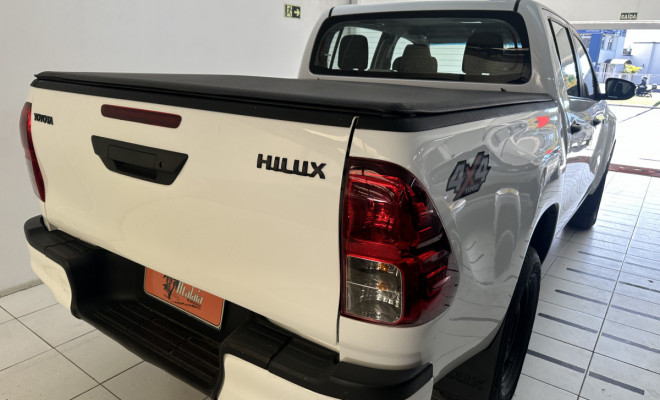 Toyota Hilux CD 4x4 2.8 Diesel Mec 2020-4