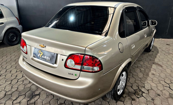 GM - Chevrolet Classic Life/LS 1.0 VHC FlexP. 4p 2012 Flex-1