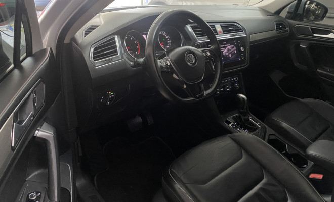 VW - TIGUAN Allspac Comf 250 TSI 1.4 2018 7 lugares-5