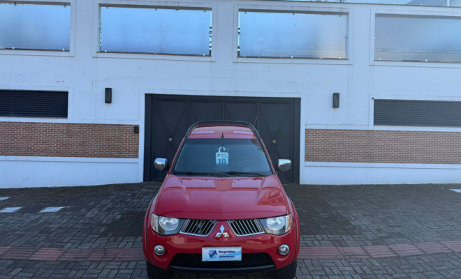 Mitsubishi L200 Triton HPE 3.2 CD TB Int.Diesel Mec 2010 Diesel