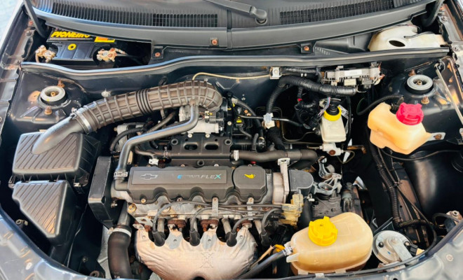 GM - Chevrolet PRISMA Sed. Joy 1.4 8V ECONOFLEX 4p 2009 Flex-9