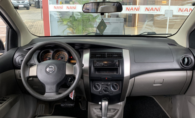 Nissan LIVINA 1.8 16V Flex Fuel Aut. 2010 Flex-6