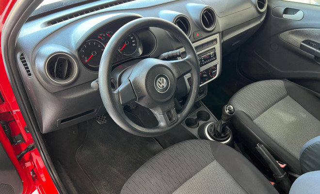 VW - VolksWagen Gol (novo) 1.0 Mi Total Flex 8V 4p 2014 Flex-7