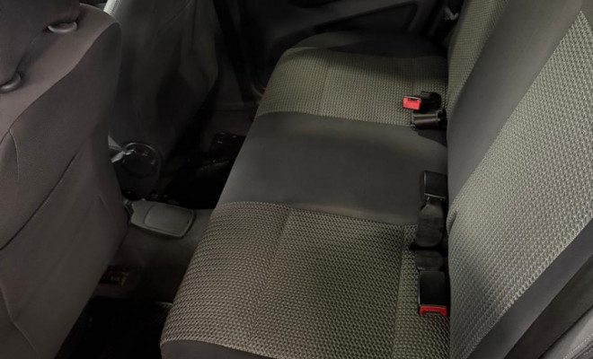 VW - VolksWagen Fox 1.0 Mi-5