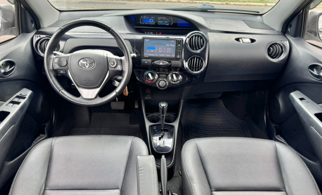 Toyota ETIOS XLS 1.5 Flex 5p Aut. 2017 Flex-6