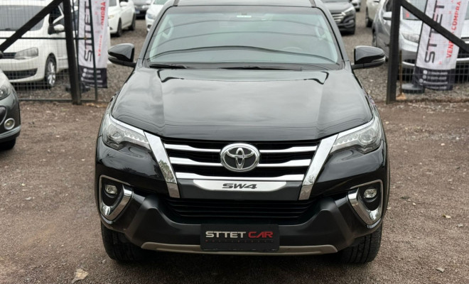 Toyota Hilux SW4 SRX 4x4 2.8 TDI 16V Dies. Aut. 2019 Diesel-3