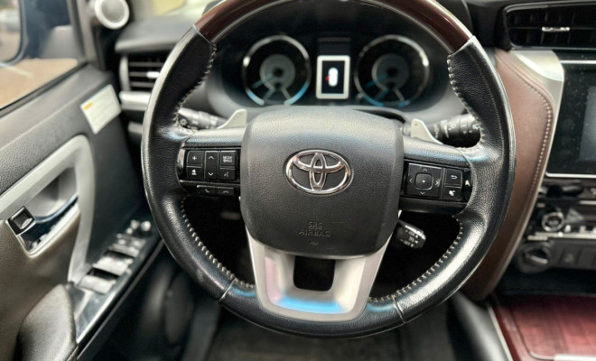 Toyota Hilux SW4 SRX 4x4 2.8 TDI 16V Dies. Aut. 2019 Diesel-7