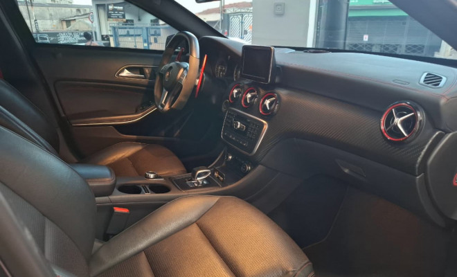 Mercedes-Benz Classe A45 AMG 4MATIC 2.0 Turbo Aut. 2014 Gasolina-17