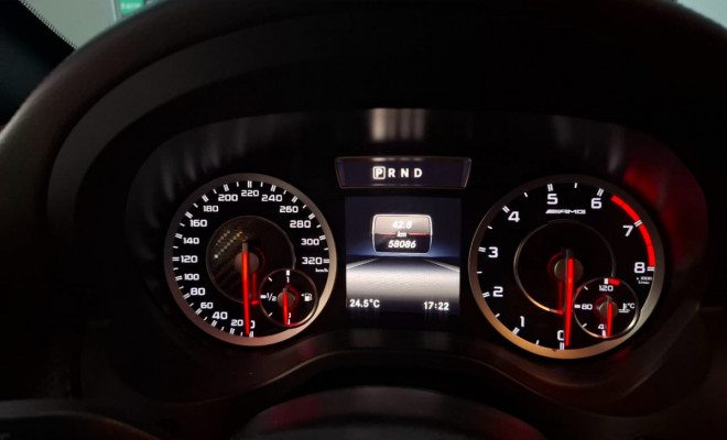 Mercedes-Benz Classe A45 AMG 4MATIC 2.0 Turbo Aut. 2014 Gasolina-8