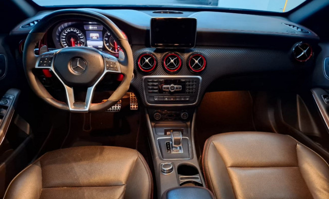 Mercedes-Benz Classe A45 AMG 4MATIC 2.0 Turbo Aut. 2014 Gasolina-21
