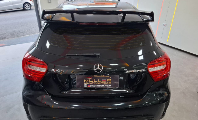 Mercedes-Benz Classe A45 AMG 4MATIC 2.0 Turbo Aut. 2014 Gasolina-14