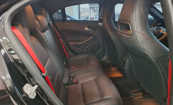 Mercedes-Benz Classe A45 AMG 4MATIC 2.0 Turbo Aut. 2014 Gasolina-18