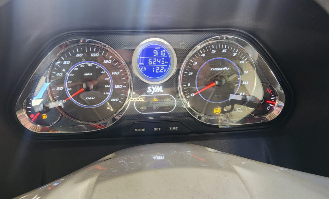 DAFRA MAXSYM 400i 2022 Gasolina-6