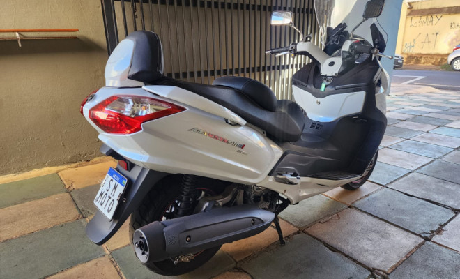 DAFRA MAXSYM 400i 2022 Gasolina-3
