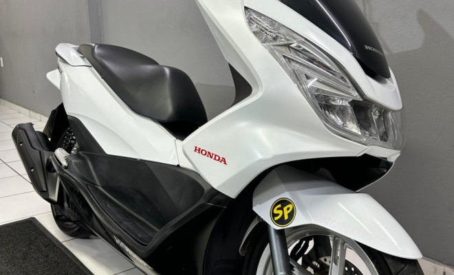 HONDA PCX 150/DLX 2016 Gasolina-1