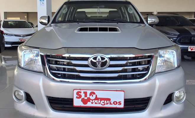 Toyota Hilux CD SRV D4-D 4x4 3.0  TDI Dies 2014 Diesel-0
