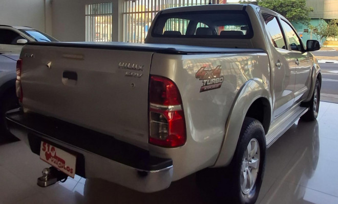 Toyota Hilux CD SRV D4-D 4x4 3.0  TDI Dies 2014 Diesel-2