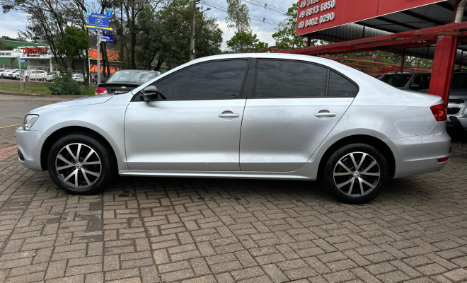 VW - VolksWagen JETTA Highline 2.0 TSI 16V 4p Tiptronic 2011 Flex-0