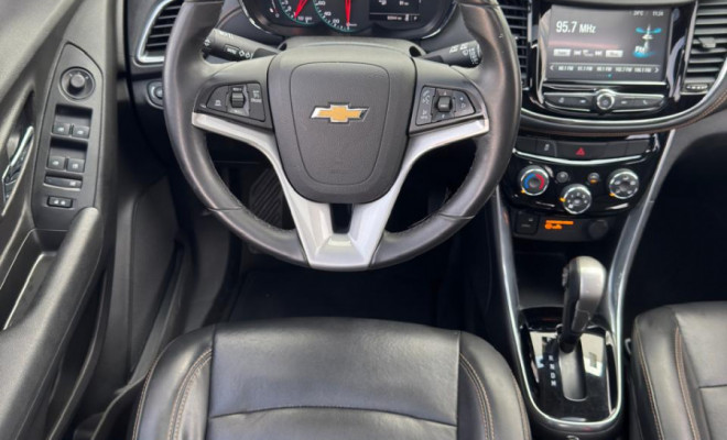 TRACKER Premier 1.4 Turbo Aut 2018 – O SUV premium que combina potência, tecnologia e sofisticação!-6