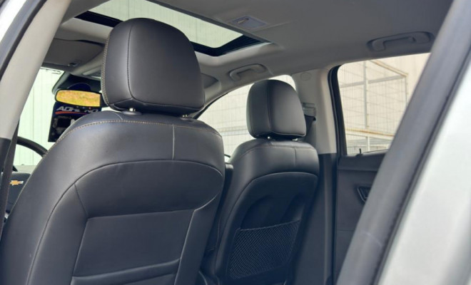 TRACKER Premier 1.4 Turbo Aut 2018 – O SUV premium que combina potência, tecnologia e sofisticação!-12