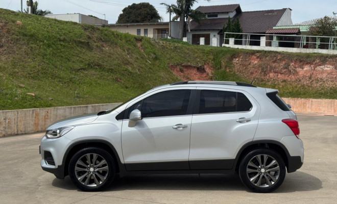 TRACKER Premier 1.4 Turbo Aut 2018 – O SUV premium que combina potência, tecnologia e sofisticação!-14