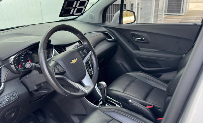 TRACKER Premier 1.4 Turbo Aut 2018 – O SUV premium que combina potência, tecnologia e sofisticação!-9