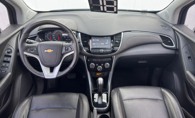 TRACKER Premier 1.4 Turbo Aut 2018 – O SUV premium que combina potência, tecnologia e sofisticação!-8