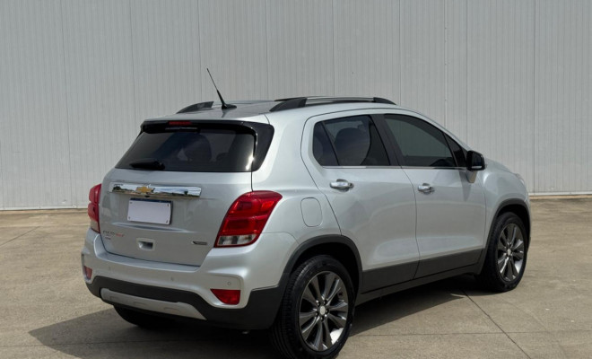 TRACKER Premier 1.4 Turbo Aut 2018 – O SUV premium que combina potência, tecnologia e sofisticação!-2