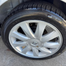 Clio Privilège 1.6 2006 – O hatch completo e confiável para o seu dia a dia!