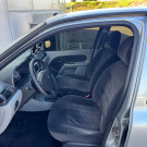 Clio Privilège 1.6 2006 – O hatch completo e confiável para o seu dia a dia!