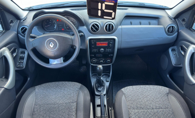 Duster 1.6 Expression Outdoor 2015 – A SUV robusta e versátil para todas as suas aventuras!-6