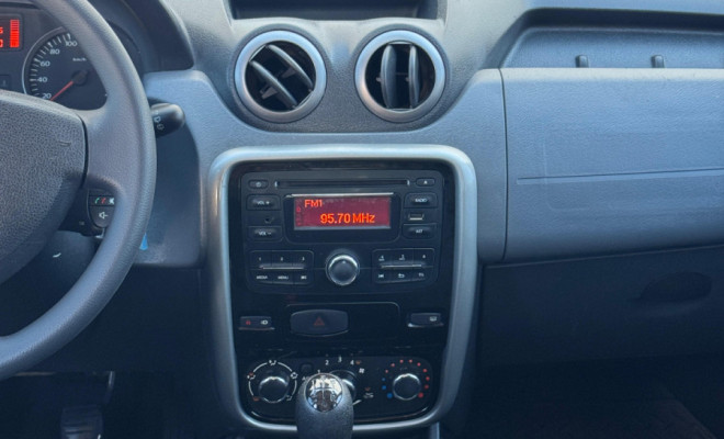 Duster 1.6 Expression Outdoor 2015 – A SUV robusta e versátil para todas as suas aventuras!-5