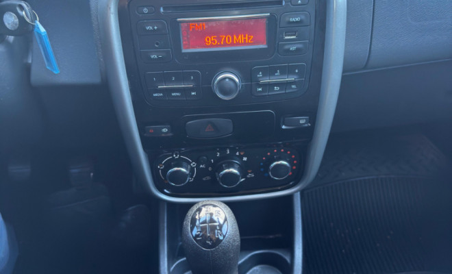 Duster 1.6 Expression Outdoor 2015 – A SUV robusta e versátil para todas as suas aventuras!-10